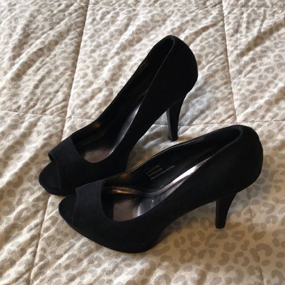 Maurices Black Velvet High Heels 9.5